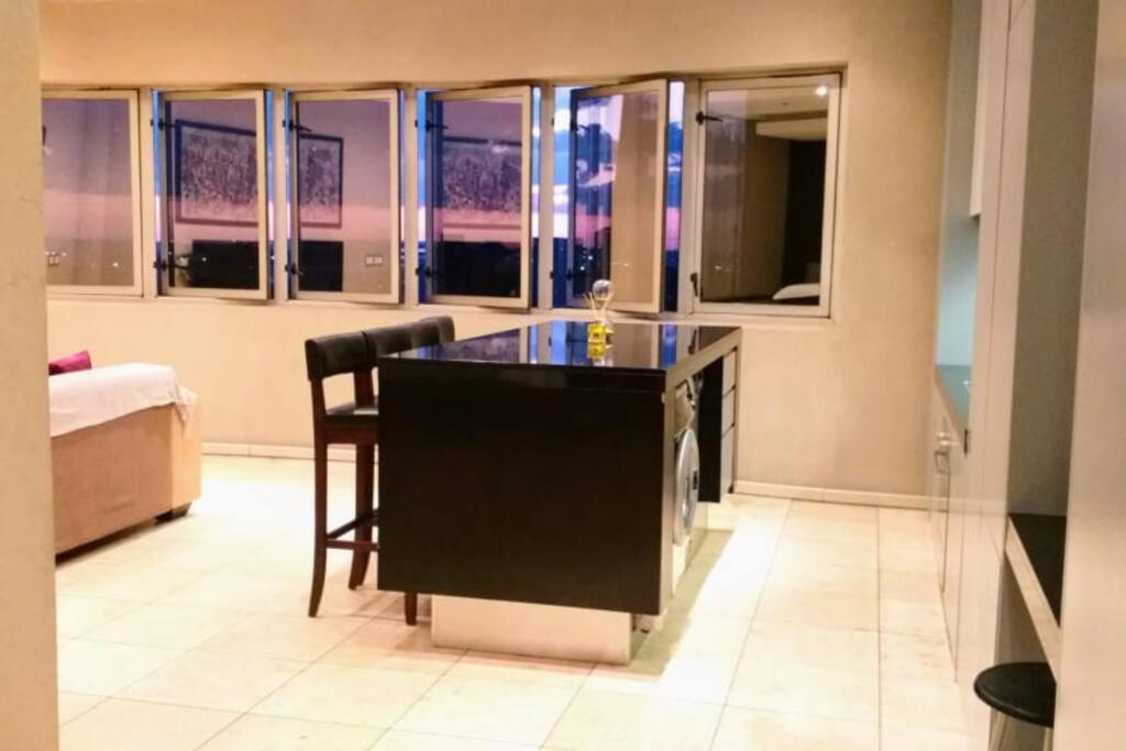 1007-Stunning Studio Apt With Incredible Joburg Views Johannesburg Exterior photo